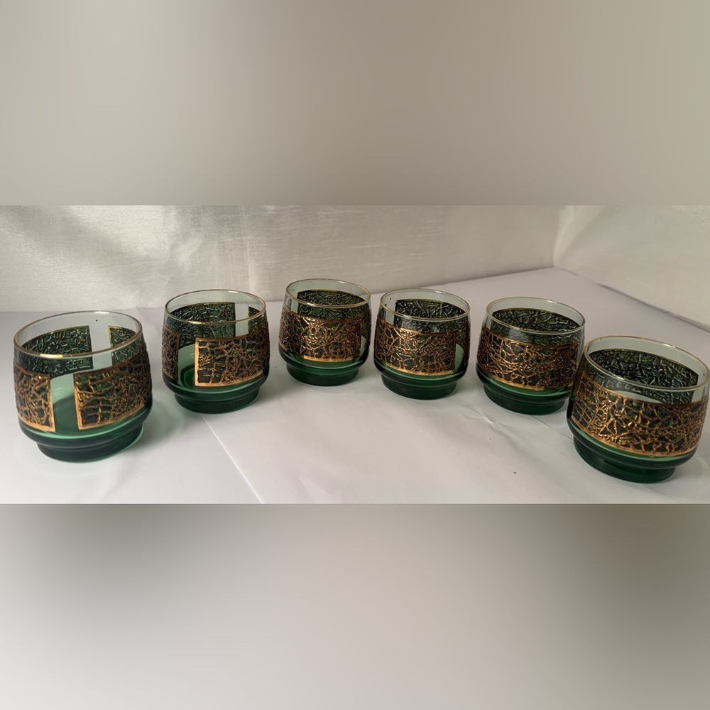 Vintage Set Of St. Claire Avacado Green And 22kt Gold Dominion Glasses Set Of 6. - Picture 3 of 7